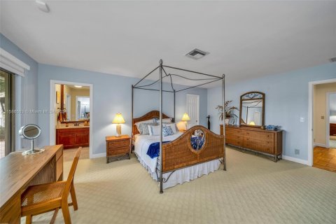 Купить виллу или дом в Корал-Спрингс, Флорида 4 спальни, 475.01м2, № 1228283 - фото 20