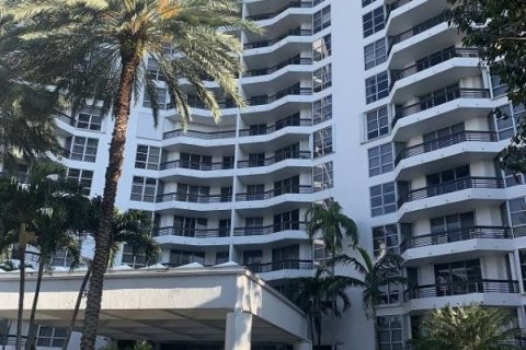 Copropriété à vendre à Aventura, Floride: 2 chambres, 106.84 m2 № 1058878 - photo 14