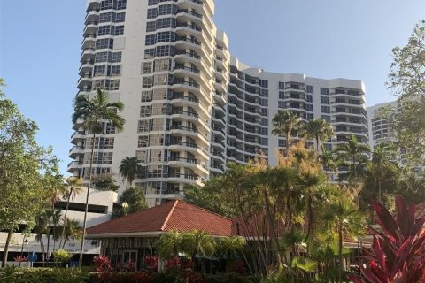 Copropriété à vendre à Aventura, Floride: 2 chambres, 106.84 m2 № 1058878 - photo 28