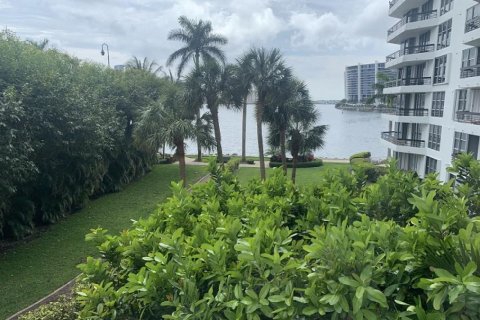 Condominio en venta en Aventura, Florida, 2 dormitorios, 106.84 m2 № 1058878 - foto 13