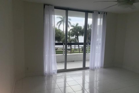 Copropriété à vendre à Aventura, Floride: 2 chambres, 106.84 m2 № 1058878 - photo 23