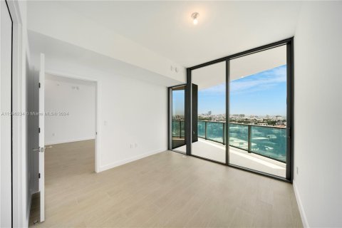 Condominio en venta en Miami Beach, Florida, 2 dormitorios, 126.07 m2 № 1234090 - foto 19