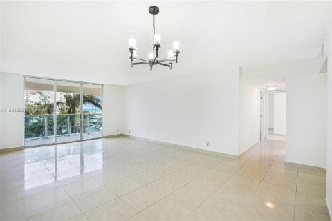 Copropriété à vendre à Hollywood, Floride: 2 chambres, 117.99 m2 № 1223727 - photo 30