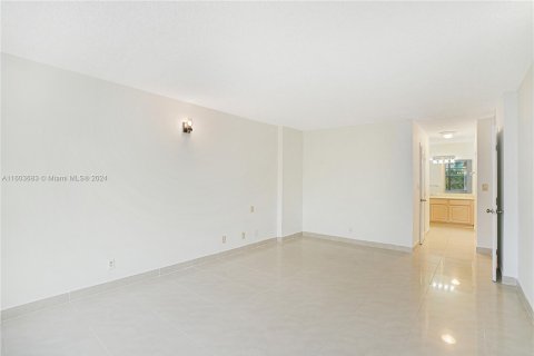 Copropriété à vendre à Hollywood, Floride: 2 chambres, 117.99 m2 № 1223727 - photo 20