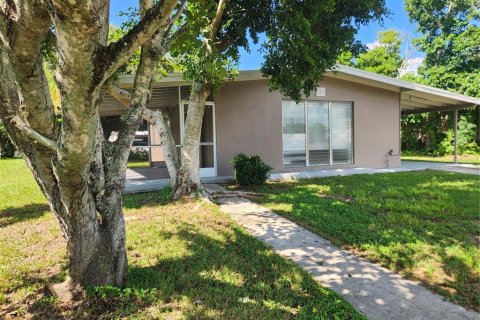 House in Port Charlotte, Florida 2 bedrooms, 79.06 sq.m. № 1338629 - photo 7