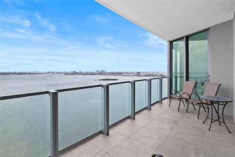 Condo in Miami, Florida, 2 bedrooms  № 1357004 - photo 19