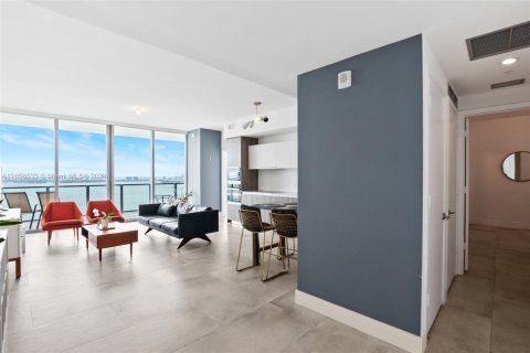 Copropriété à vendre à Miami, Floride: 2 chambres, 107.95 m2 № 1357004 - photo 5