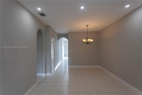 Copropriété à louer à Hialeah, Floride: 2 chambres, 89.84 m2 № 1357054 - photo 6