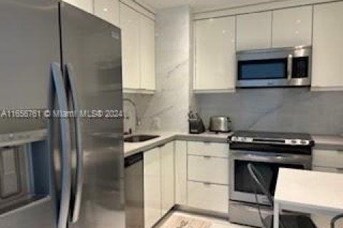 Condominio en alquiler en Sunny Isles Beach, Florida, 2 dormitorios, 123.65 m2 № 1357053 - foto 30