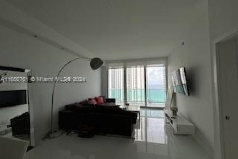 Condominio en alquiler en Sunny Isles Beach, Florida, 2 dormitorios, 123.65 m2 № 1357053 - foto 16