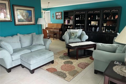 Villa ou maison à vendre à Plantation, Floride: 2 chambres, 137.03 m2 № 1073171 - photo 5