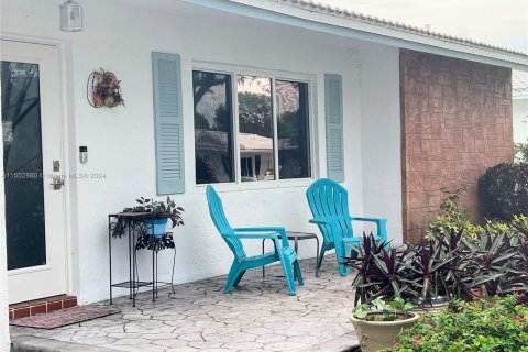 Villa ou maison à vendre à Plantation, Floride: 2 chambres, 137.03 m2 № 1073171 - photo 3