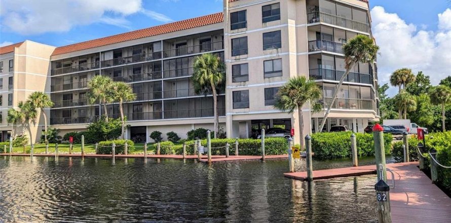 Condo à Punta Gorda, Floride, 3 chambres  № 1333878