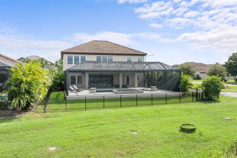 Villa ou maison à vendre à Land O' Lakes, Floride: 6 chambres, 326.83 m2 № 1320528 - photo 8