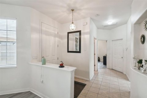 Villa ou maison à vendre à Kissimmee, Floride: 2 chambres, 116.87 m2 № 1322972 - photo 7