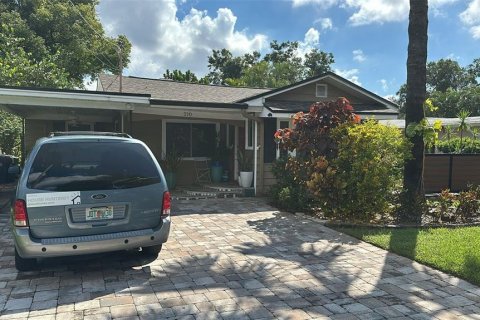 Casa en venta en Tampa, Florida, 2 dormitorios, 117.24 m2 № 1392264 - foto 2