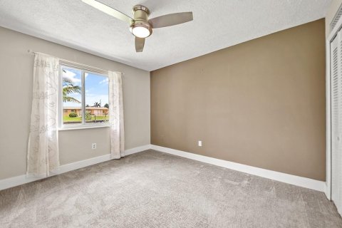 Casa en venta en Palm City, Florida, 3 dormitorios, 248.98 m2 № 1020035 - foto 19