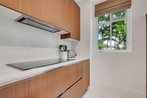 Condominio en venta en Coral Gables, Florida, 4 dormitorios, 216.18 m2 № 1409062 - foto 18