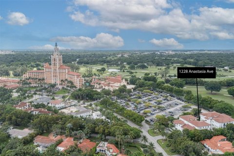 Condominio en venta en Coral Gables, Florida, 4 dormitorios, 216.18 m2 № 1409062 - foto 9