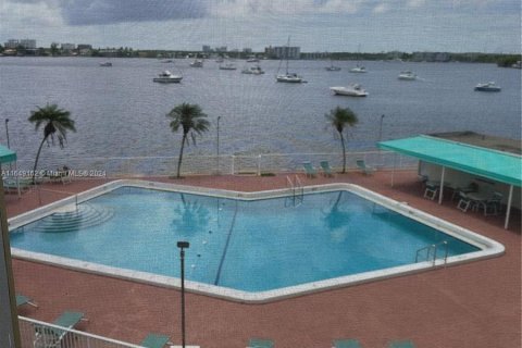 Copropriété à vendre à Aventura, Floride: 1 chambre, 71.35 m2 № 1331730 - photo 15