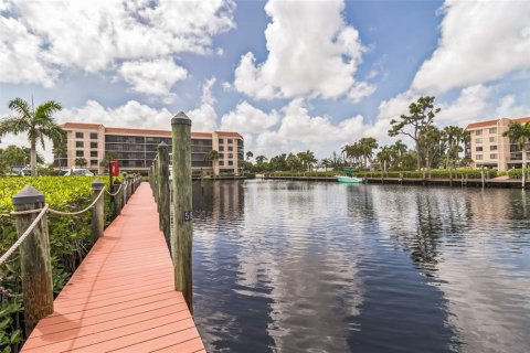 Copropriété à vendre à Punta Gorda, Floride: 2 chambres, 106.56 m2 № 1353992 - photo 27