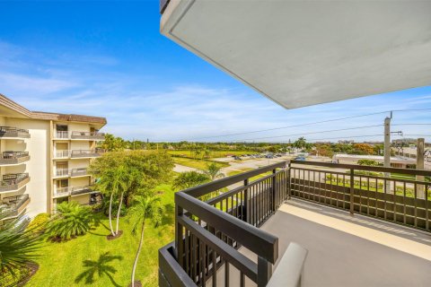 Copropriété à vendre à Boca Raton, Floride: 2 chambres, 98.1 m2 № 1024693 - photo 7