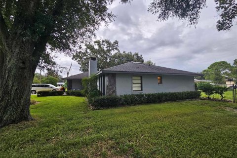 House in Lakeland, Florida 3 bedrooms, 151.62 sq.m. № 1352297 - photo 7