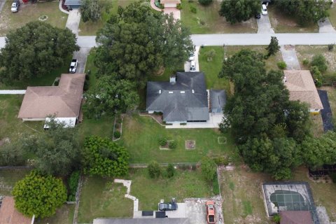 House in Lakeland, Florida 3 bedrooms, 151.62 sq.m. № 1352297 - photo 12