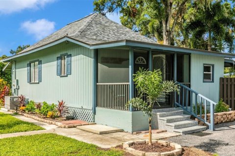 Villa ou maison à louer à Palmetto, Floride: 3 chambres, 110.74 m2 № 1352295 - photo 1