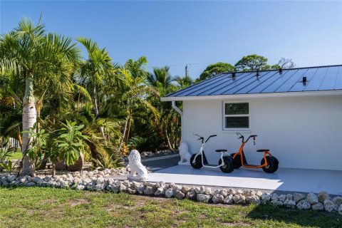 Villa ou maison à vendre à Englewood, Floride: 4 chambres, 176.7 m2 № 1347533 - photo 10