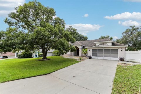 House in Spring Hill, Florida 4 bedrooms, 208.1 sq.m. № 1389511 - photo 4