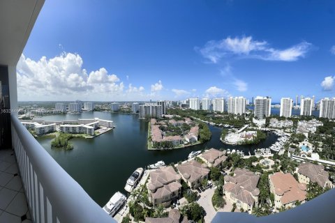 Condominio en venta en Aventura, Florida, 3 dormitorios, 174.66 m2 № 1293576 - foto 4