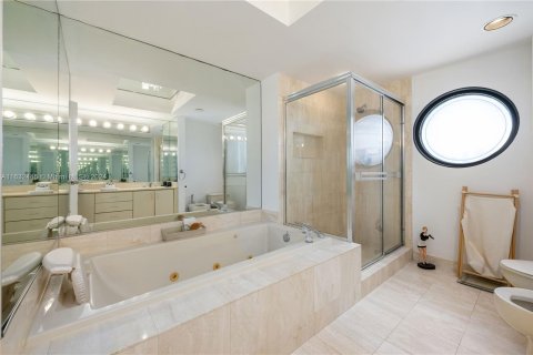 Condominio en venta en Aventura, Florida, 3 dormitorios, 174.66 m2 № 1293576 - foto 17