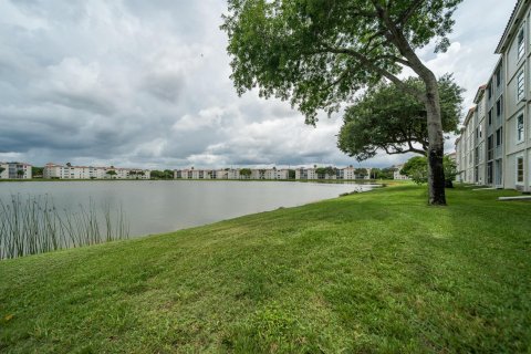 Copropriété à vendre à Delray Beach, Floride: 2 chambres, 129.32 m2 № 1072723 - photo 1