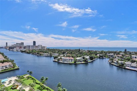 Copropriété à vendre à Aventura, Floride: 3 chambres, 220.18 m2 № 1281457 - photo 5