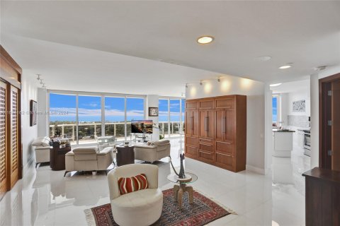 Copropriété à vendre à Aventura, Floride: 3 chambres, 220.18 m2 № 1281457 - photo 15