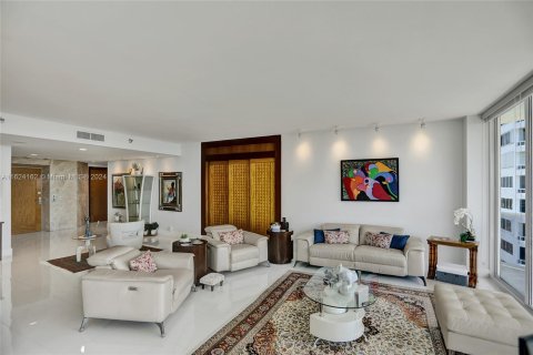 Condominio en venta en Aventura, Florida, 3 dormitorios, 220.18 m2 № 1281457 - foto 17