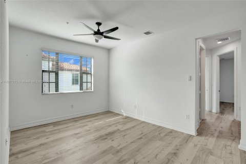 Touwnhouse à vendre à Pembroke Pines, Floride: 3 chambres, 208.66 m2 № 1281497 - photo 21