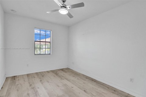 Touwnhouse à vendre à Pembroke Pines, Floride: 3 chambres, 208.66 m2 № 1281497 - photo 25