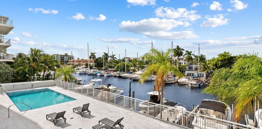 Condo in Fort Lauderdale, Florida, 2 bedrooms  № 1075056