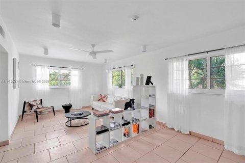 Condominio en venta en Miami Beach, Florida, 3 dormitorios, 108.7 m2 № 1076665 - foto 26