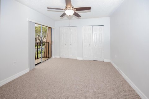 Townhouse in West Palm Beach, Florida 2 bedrooms, 114.83 sq.m. № 1059142 - photo 11