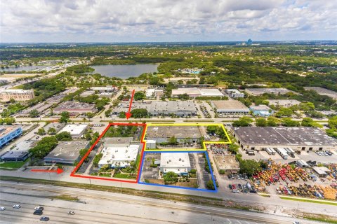 Propiedad comercial en venta en Hollywood, Florida № 1236038 - foto 2