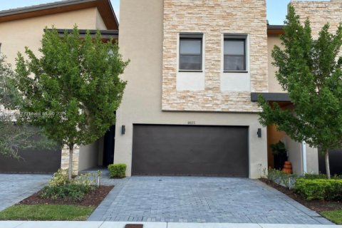 Townhouse in Doral, Florida 4 bedrooms, 195.56 sq.m. № 1078404 - photo 6
