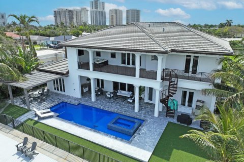 Villa ou maison à vendre à Riviera Beach, Floride: 5 chambres, 390.56 m2 № 1045744 - photo 12