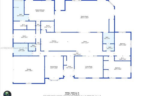 House in Miami, Florida 3 bedrooms, 425.4 sq.m. № 1370709 - photo 29