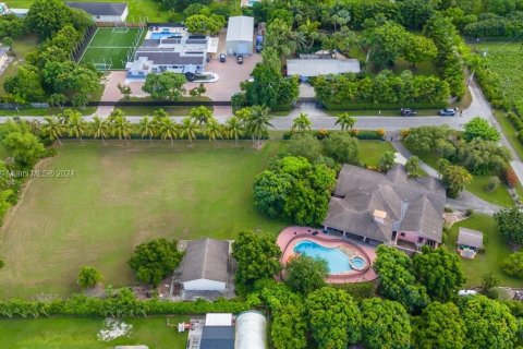 Villa ou maison à vendre à Miami, Floride: 3 chambres, 425.4 m2 № 1370709 - photo 19