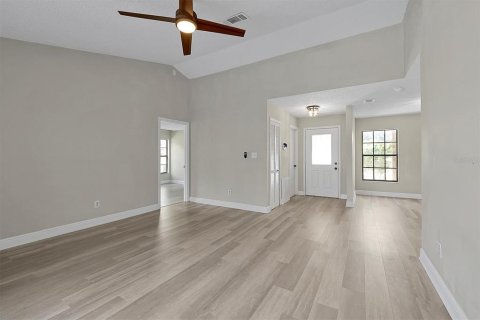 Villa ou maison à vendre à Kissimmee, Floride: 4 chambres, 162.95 m2 № 1327280 - photo 16