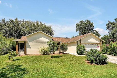 House in Kissimmee, Florida 4 bedrooms, 162.95 sq.m. № 1327280 - photo 2