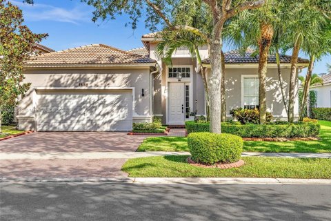 Villa ou maison à vendre à Weston, Floride: 4 chambres, 230.03 m2 № 1420001 - photo 1